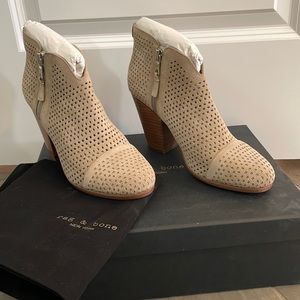 Rag & Bone Margot booties. Brand new! Size 9. Tan, beige, brown